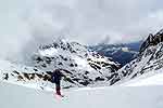 Arrive  la Brche de l'Argentire, au fond la Cime du Sambuis